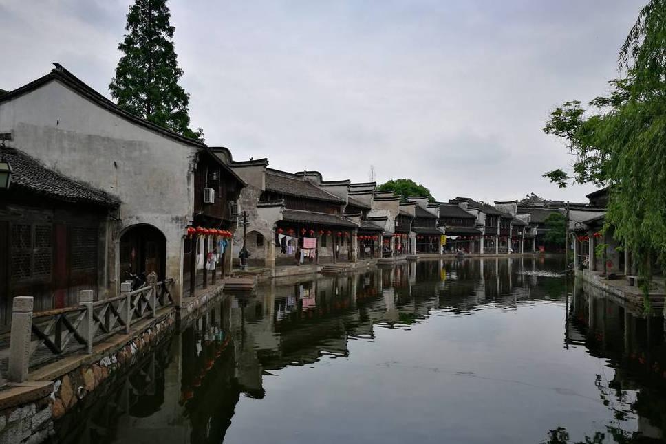 一湖南老农参观博物馆,竟说里面的枪是他的,领导调查后:是真的